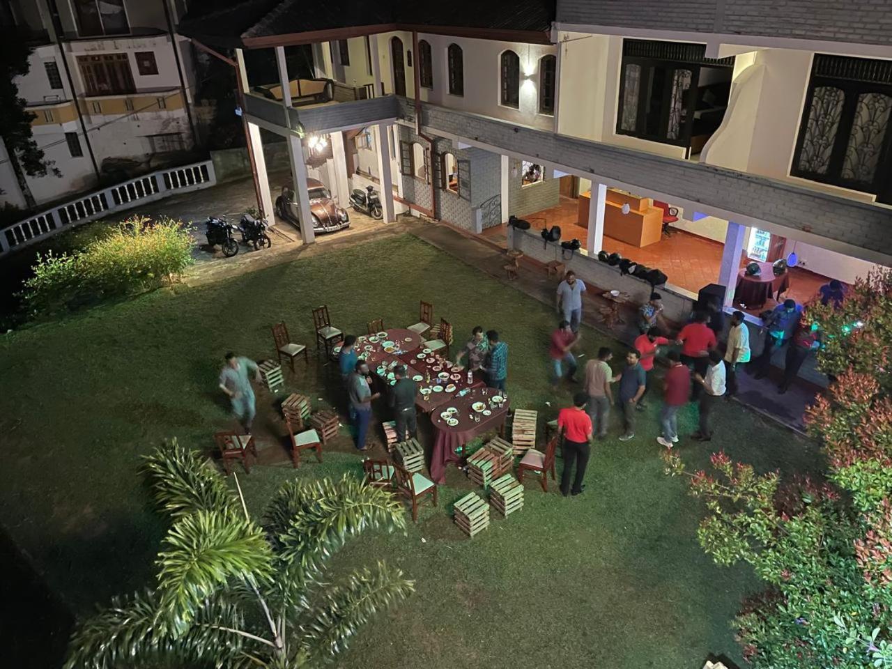 Kandy Gem Inn Blue Hotel Exterior photo